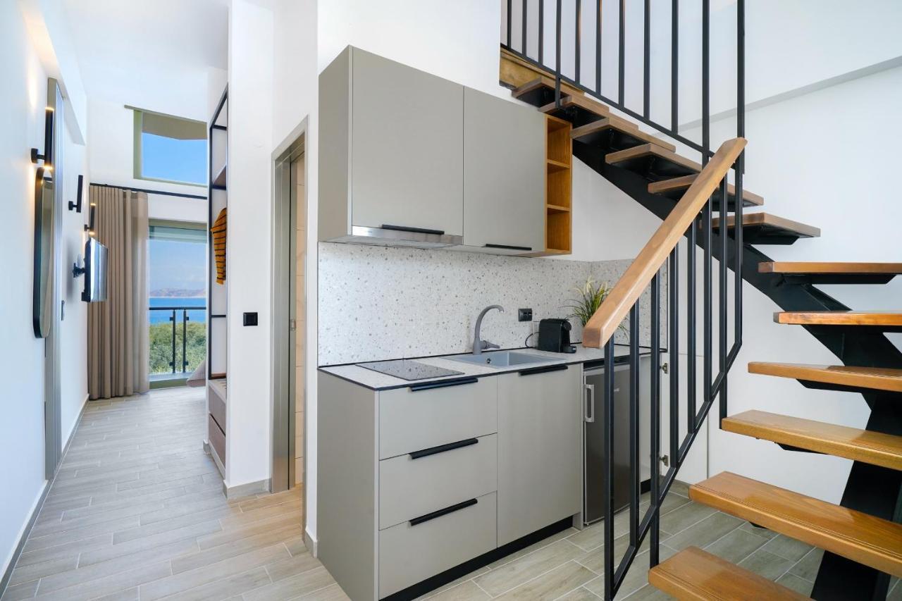 Albatros Beach House Лименас Екстериор снимка