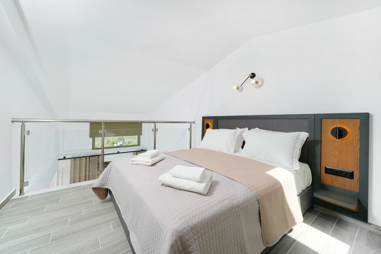 Albatros Beach House Лименас Екстериор снимка