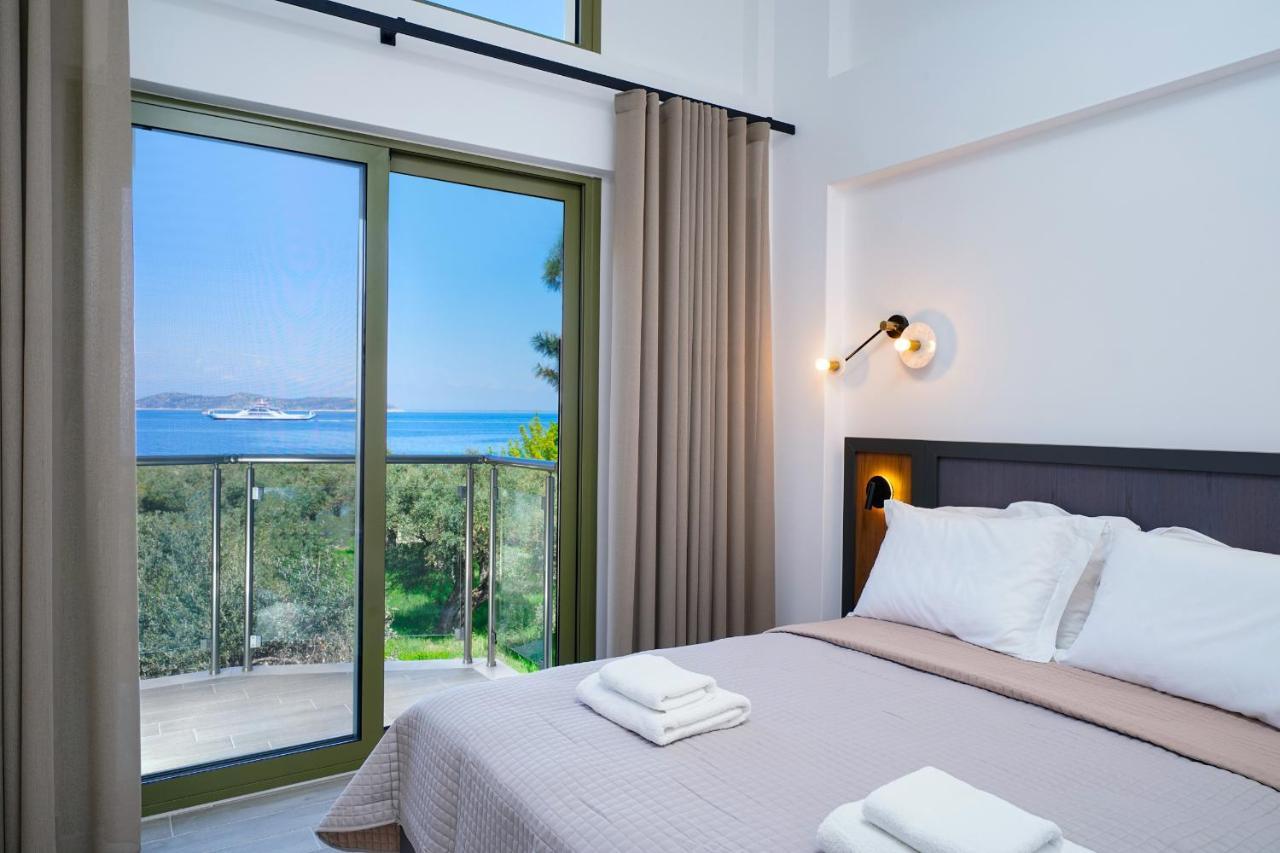 Albatros Beach House Лименас Екстериор снимка