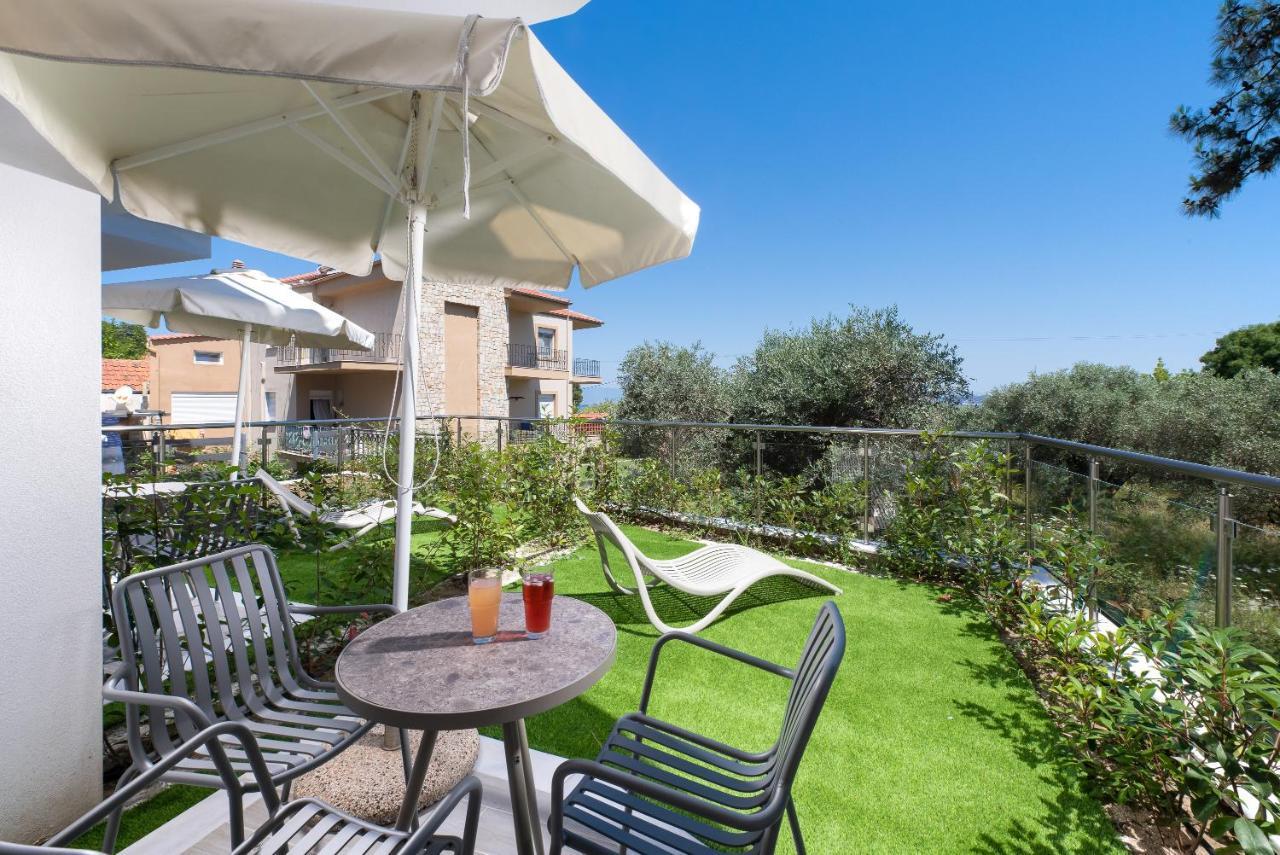 Albatros Beach House Лименас Екстериор снимка