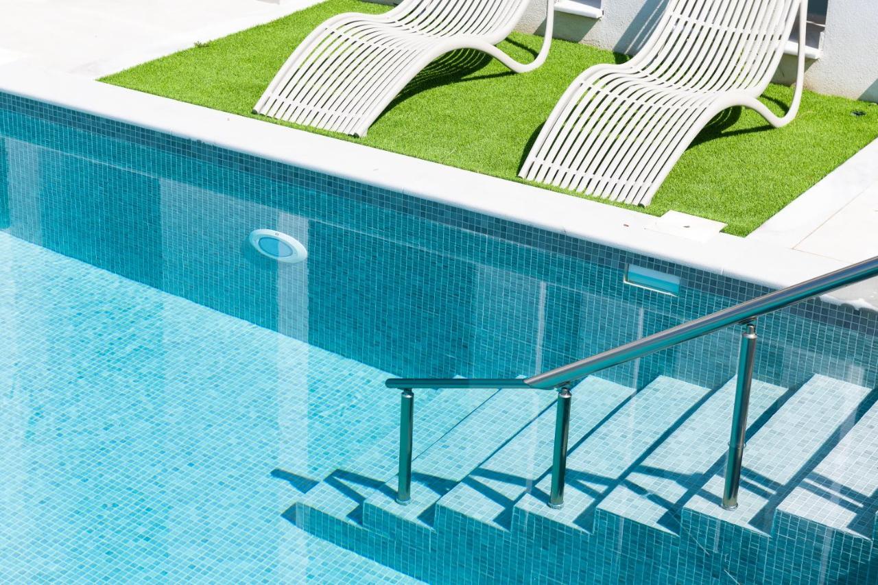 Albatros Beach House Лименас Екстериор снимка